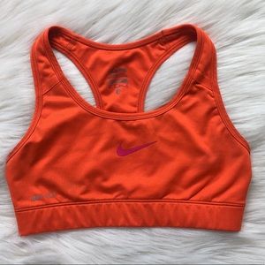 women’s nike sports bra